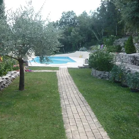 Villa Maison Dans Les Bois Sardan